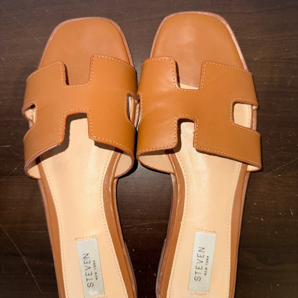 Steve Madden Tan Leather Slide Sandals